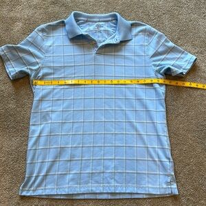 Men’s Van Heusen polo. Size M